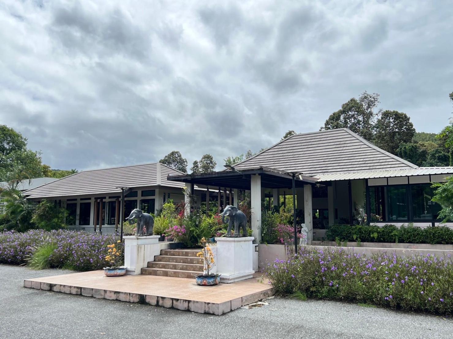 Baan Pingkan Wellness Resort San Kamphaeng Exterior photo