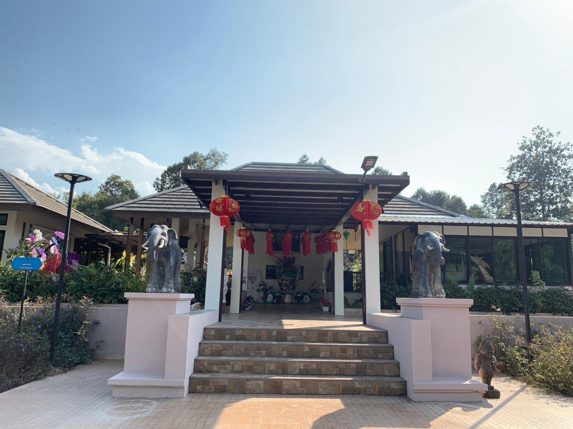 Baan Pingkan Wellness Resort San Kamphaeng Exterior photo