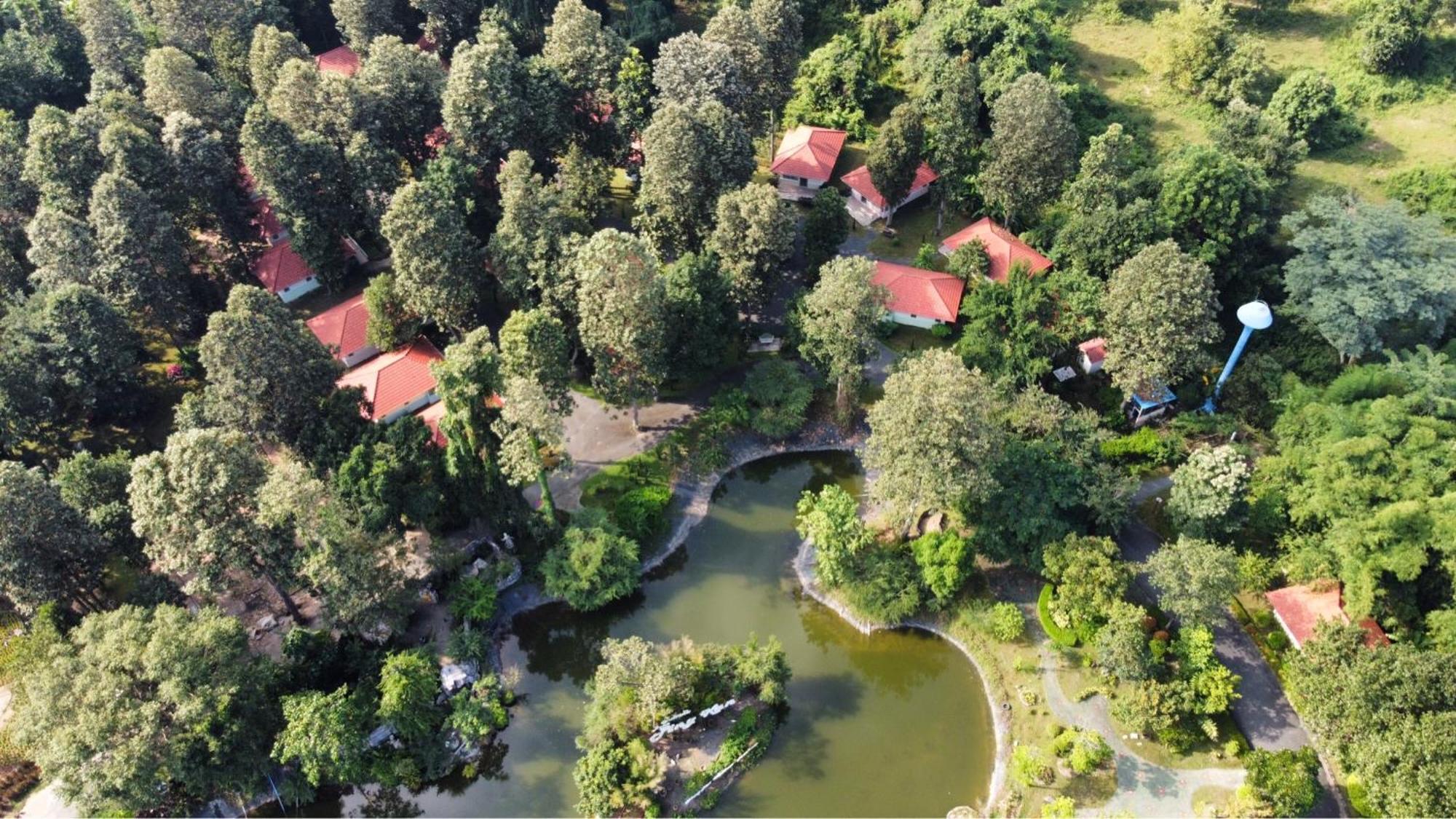 Baan Pingkan Wellness Resort San Kamphaeng Exterior photo